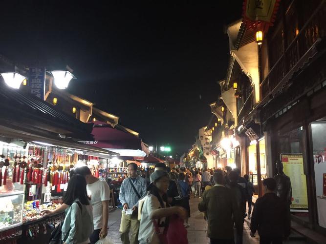 【携程攻略】杭州清河坊购物,就是小吃商品一条街,没