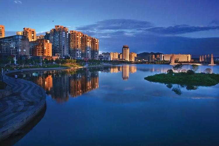 走,一起到萧江塘河扒