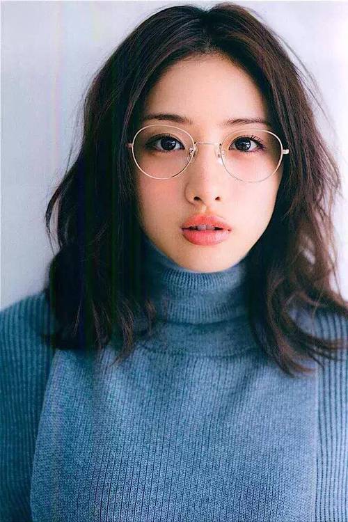  /p> p>2002年,参加 a target="_blank" href="/item/horipro