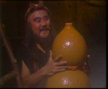 古代神话中有八位神仙:铁拐李,汉钟离,张果老,蓝采和,吕洞宾 ,韩湘子