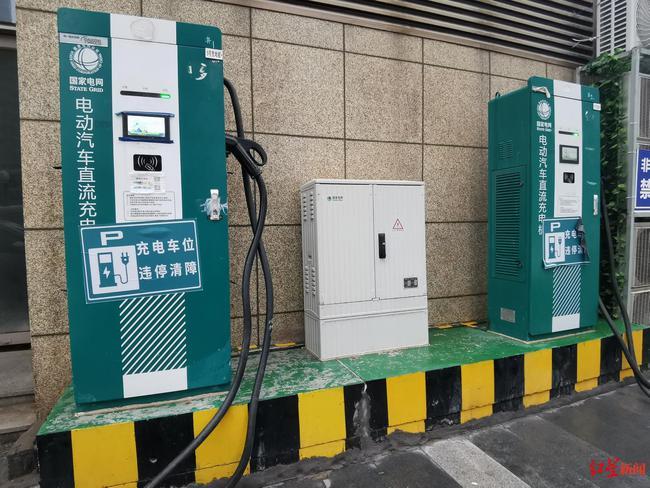 国家电网在青岛的充电桩,车主可通过e充电app使用   对于国网