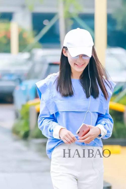 舒畅暴瘦腿成麻杆?李沁的腰竟细成了这样…【海报街拍