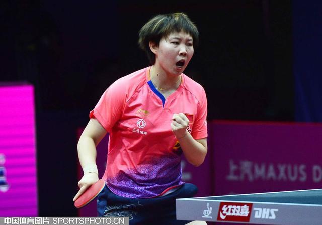成都女子世界杯半决赛迎来焦点之战,由国乒选手朱雨玲对阵新加坡名将