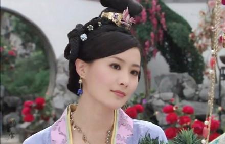 人生赢家陈法拉,嫁入豪门后又离婚,再嫁法国男友,新郎