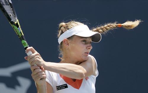 组图:小威大展野兽式回球 查克维塔泽长辫精灵