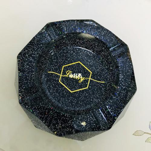 滴胶烟灰缸
