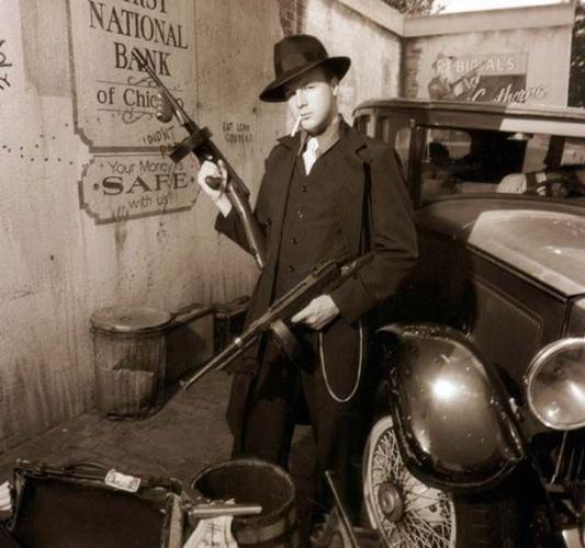 从《黑道律师文森佐》看「黑手党」文化,为什麼叫黑手党?穿搭超讲究?