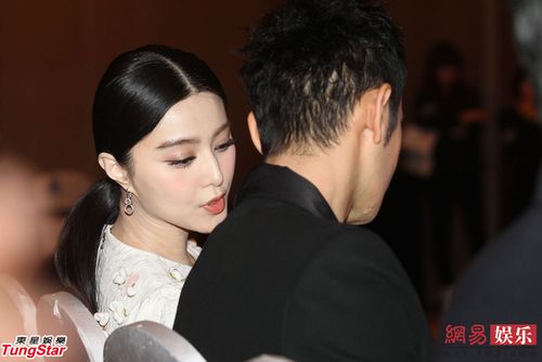 范冰冰放话:黄晓明结婚我就公开男友身份