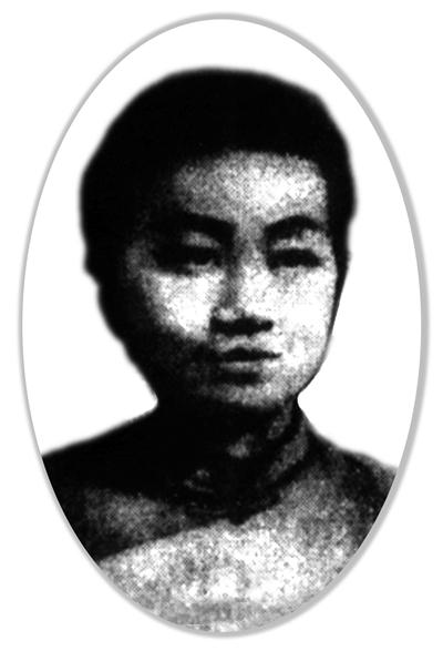 潘心元自小思想活跃,1921年夏,他考入长沙市岳云中学,与田波