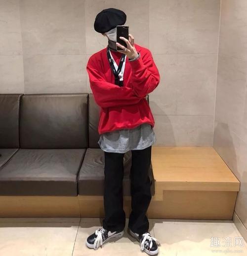 af1权志龙2.0上脚街拍图赏析 pmo x af1 权志龙2.0白色刮开是什么图案