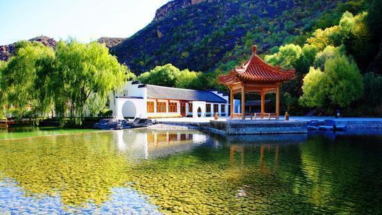 北京延庆百里画廊有一个可以玩水戏水捞鱼的好地方而且完全免费