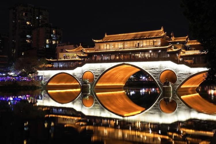 成都九眼桥夜景-梦幻夜生活,五光十色酒吧街