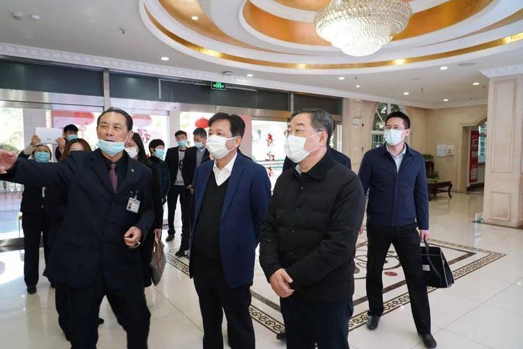 "智慧养老"走新路,闵行区副区长吴志宏赴颛桥镇调研养老工作