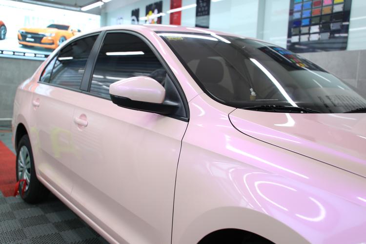 沈阳首台2021款大众桑塔纳梦幻粉改色,让小姐姐一见钟情!