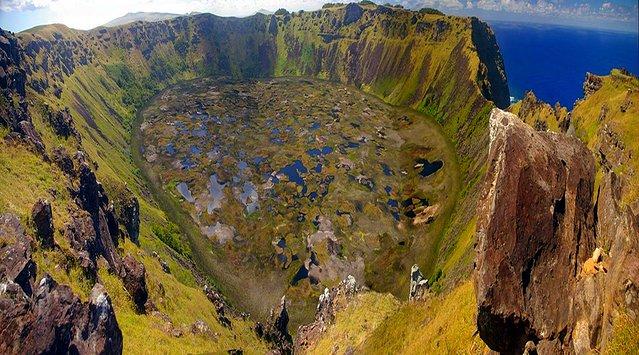 拉诺卡乌火山湖