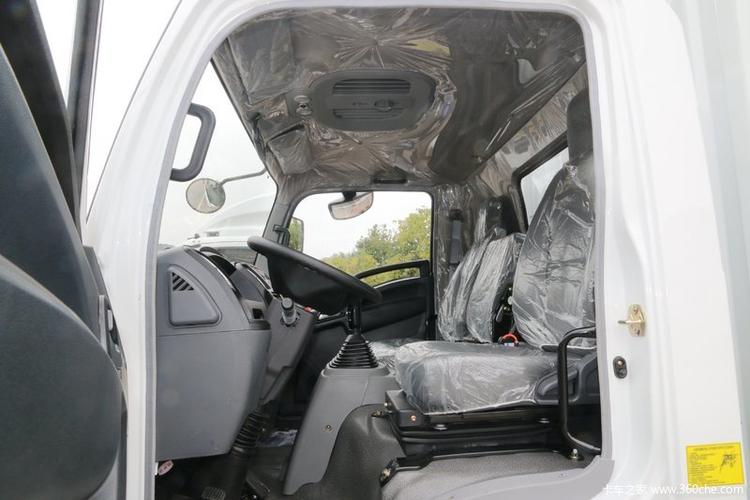 重汽豪曼h3 先锋版 190马力 国六仓栅轻卡