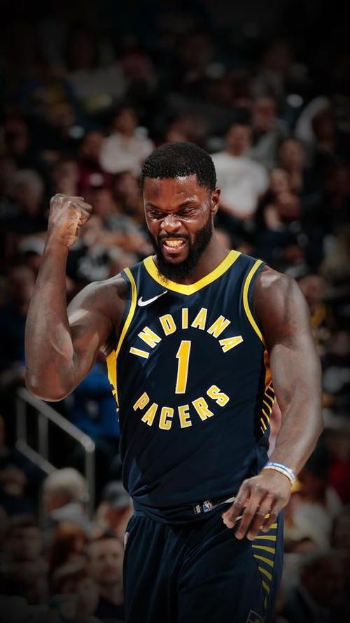 步行者官推晒出兰斯-史蒂芬森的赛场照