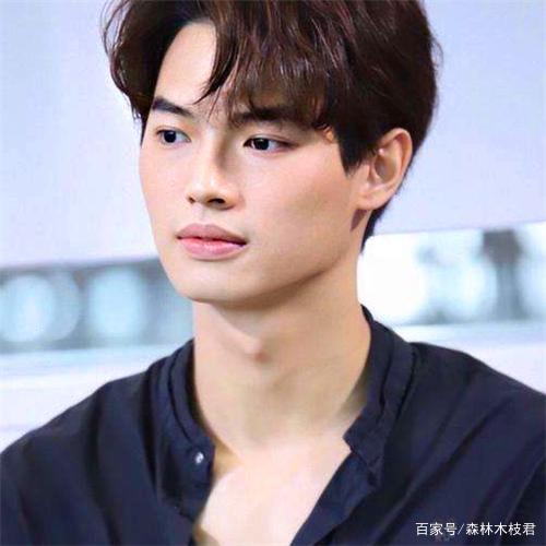 泰国男星点赞侮辱中国,称自己没看内容,中国人的反应