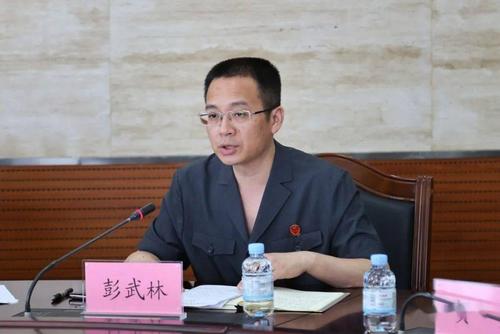 桂林中院召开"法官看法院,法官看法官"法官代表座谈会