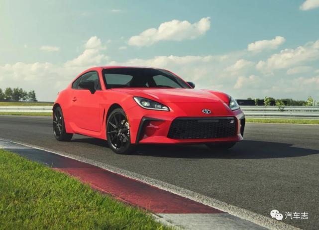 6挡手动车型比自动挡更加快(2021款 丰田gr 86 美国版)我们依照官方的