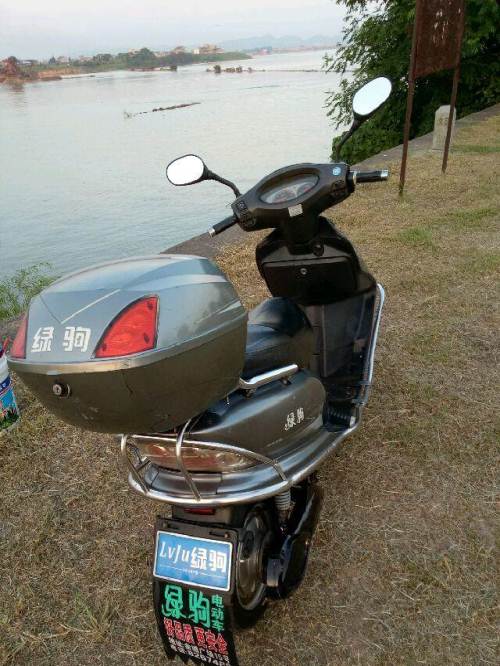 差不多9新二手绿驹电动车