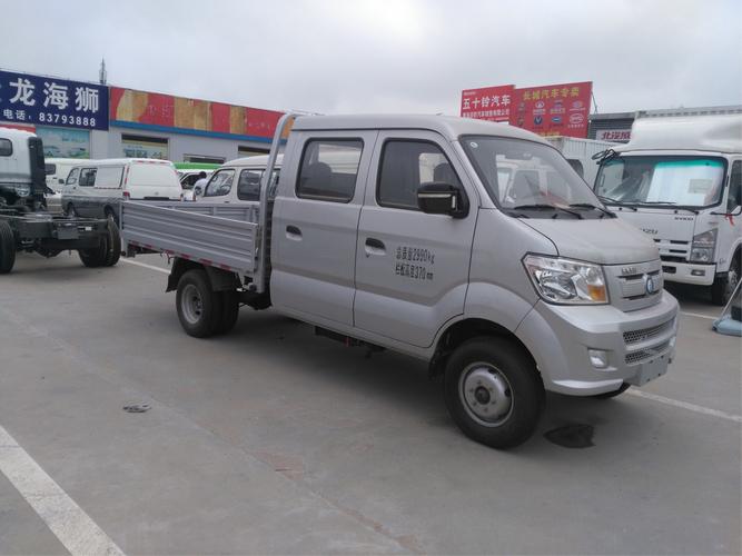 重汽王牌全系产品:自卸,轻卡,微卡,专用车系列.