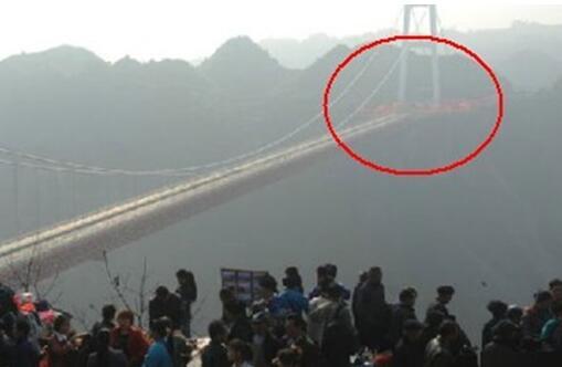矮寨大桥闹鬼事件真相 矮寨大桥鬼娶亲照片