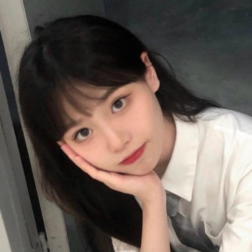 女生头像:星星掉进海里,糖果掉进梦里.