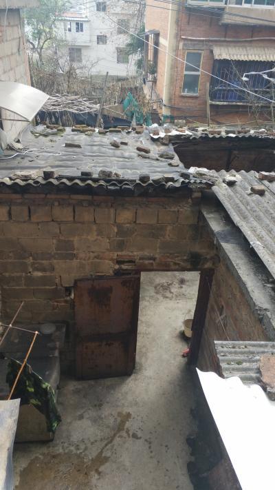 贵阳二戈寨看守所家属区个人私建棚屋