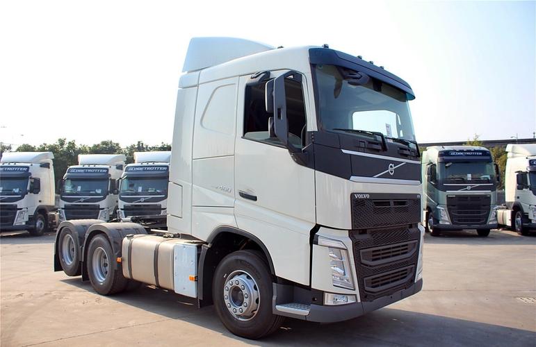 沃尔沃 新fh重卡 460马力 6x2r 平顶牵引车(fh460 62t b)