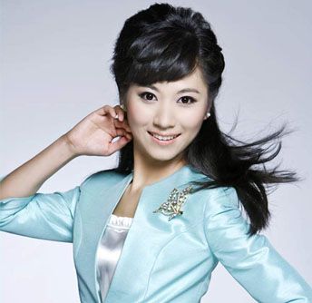 主持人秦原写真图片