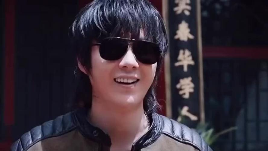 终极笔记:其实黑爷爱财到,更爱解雨臣.