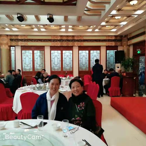 与昆明同学燕玲夫妻相聚北京丰泽园2019.3.14.