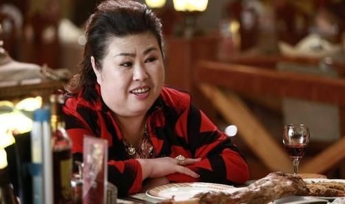 "富婆专业户"董立范的凄苦人生,和她一生不婚背后的故事