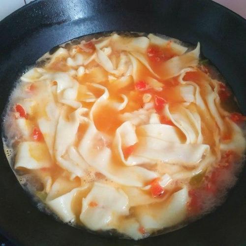 家常菠菜鸡蛋面,简单美味有营养