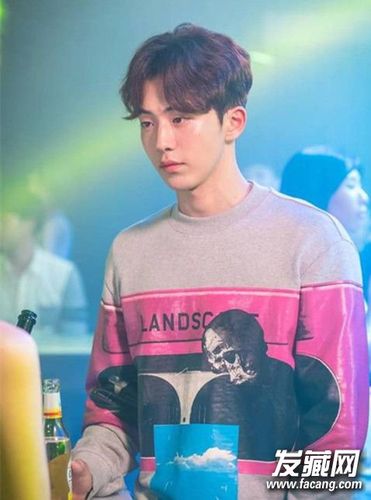 理想型男友南柱赫发型图片(2)