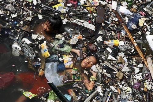 图片来自网络   印度惨状,小孩子有的被活活饿死!