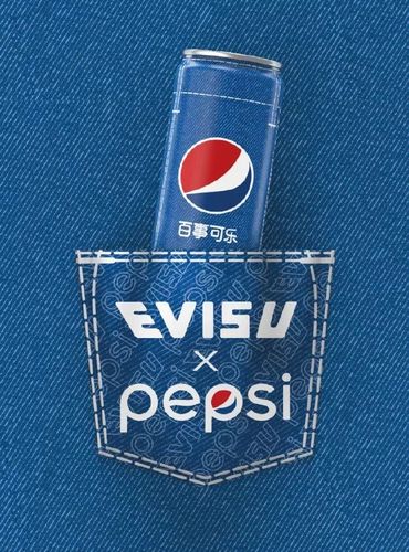潮品 是不是觉得还没看够呢 其实百事盖念店还同时联名了好几个潮牌