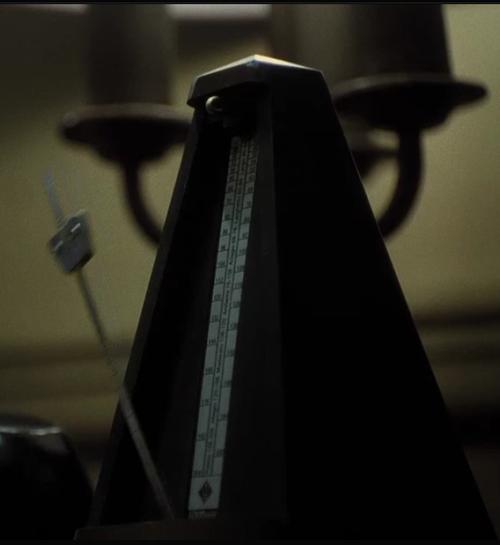 卢列创制第一架节拍器