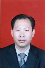 2002年5月起,历任中共边坝县委副书记,书记