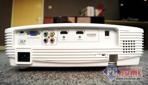 &nbsp;&nbsp;&nbsp; 奥图码hd20lv设计了两组hdmi 高清接口,还具备vga
