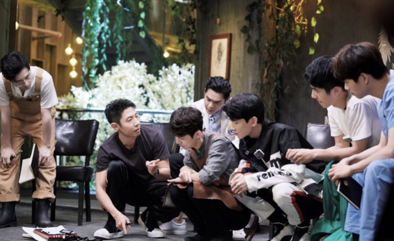 《明星大侦探4》无名岛悬案再起 反转玩法"吸睛"剧本杀