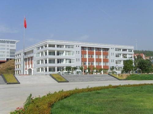 河北技校网 求学问答 >>承德通达中专学校一年制中专专业有哪些?