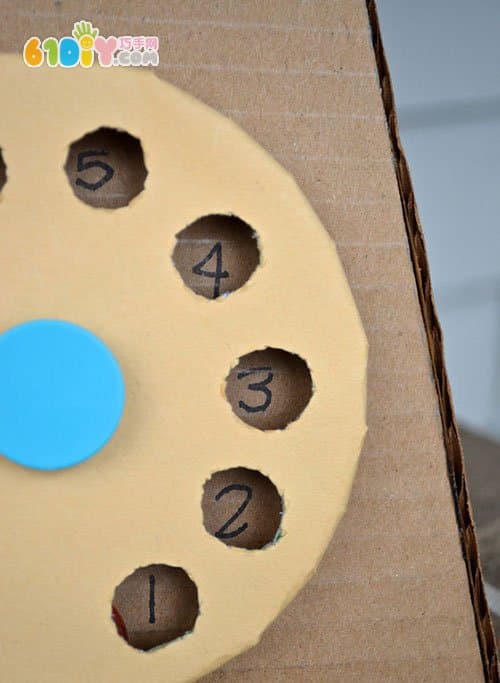 自制儿童玩具 废纸板制作老式电话机_巧巧手幼儿手工网