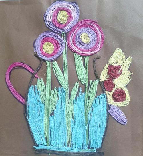 喜迎元旦:芝罘区塔山小学开展彩线贴画美术活动