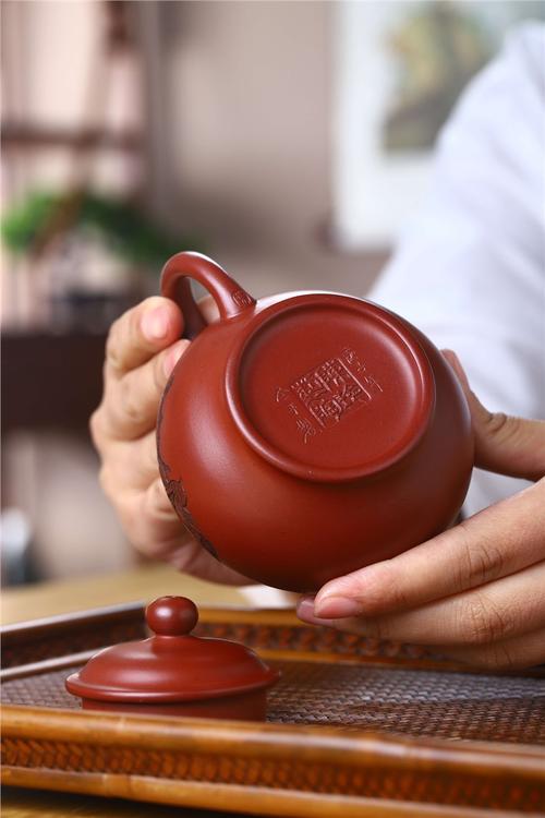 陈玲紫砂壶作品 玫红泥掇只壶 230cc 助理工艺美术师