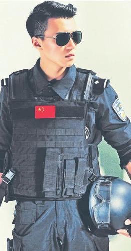 又帅又飒!丽水这位帅哥特警,走向全国