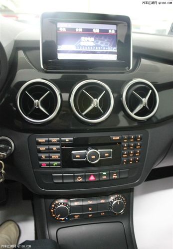 我的奔驰 b180用车感受 动力偏弱 蓝牙电话好用