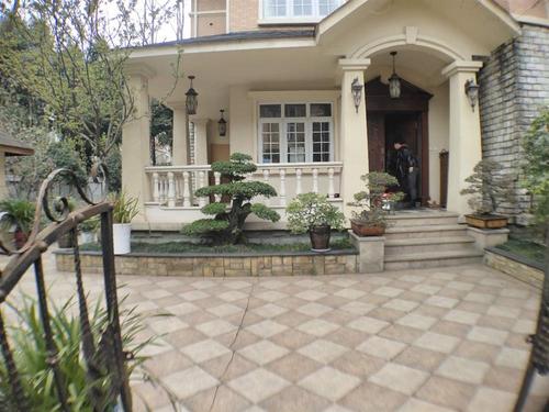 成都后花园装修双拼别墅 地理位置优越 拎包入住