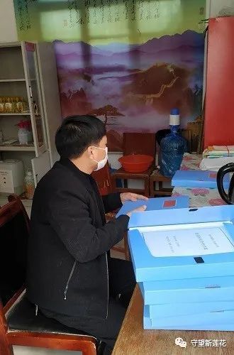 莲花镇二中迎接县教育局新冠肺炎防控督导组检查